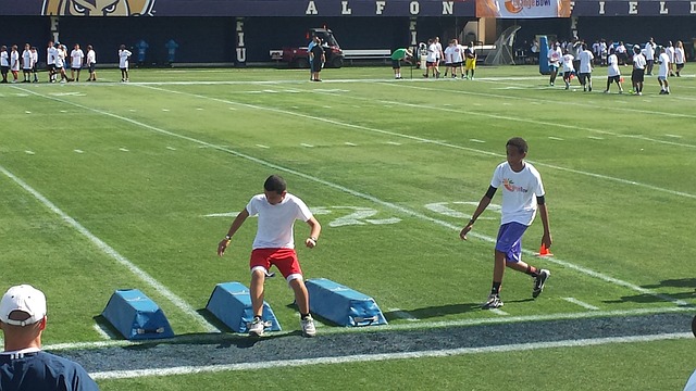 意甲第15輪熱那亞0-3AC米蘭 伊布任意球破門梅西亞斯梅開二度.